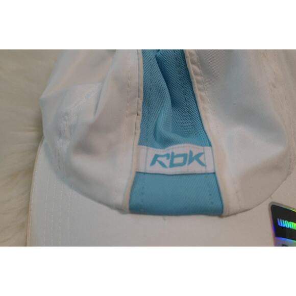 NWT 2004 Women\'s Adjustable REEBOK Play Dry Reflective Polyester Running Hat main image 7